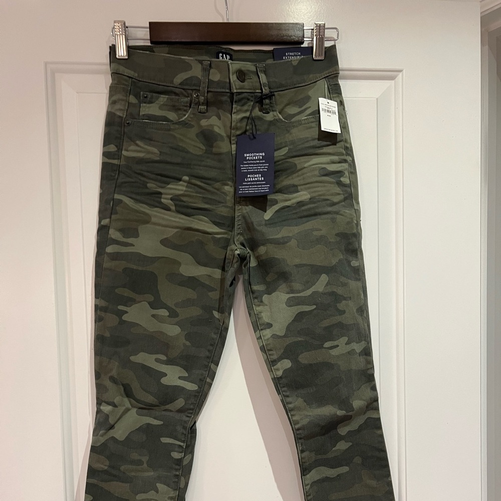 NWT high rise true skinny ankle, camo, stretch, Size 27